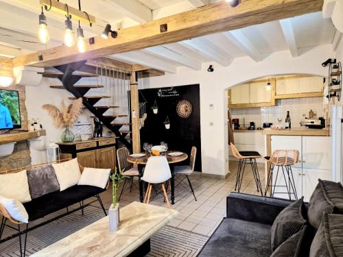 Bram Casa | Maison Richelieu