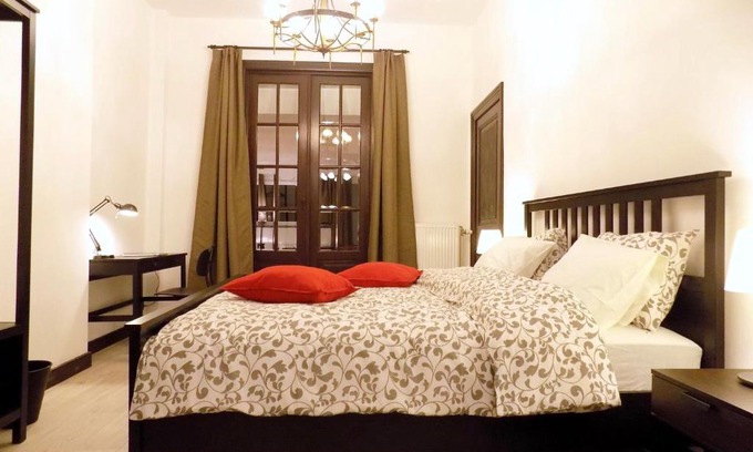 Gosselies Apartamento | Maison Roosevelt - Charleroi Airport - Ideal Families