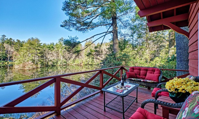 Mirror Lake Chalet De Esquí | Maison Rouge, Mid-Century-Modern Swiss Chalet on Beautiful Mirror Lake