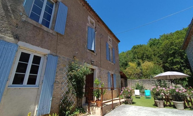 Saint-Vincent-Rive-d'Olt Cama Y Desayuno | Maison sur le Lot