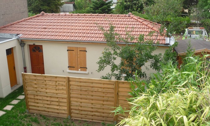 Adamville Casa | Casita de 36m2 con terraza verde privada, tranquila y al pie de París