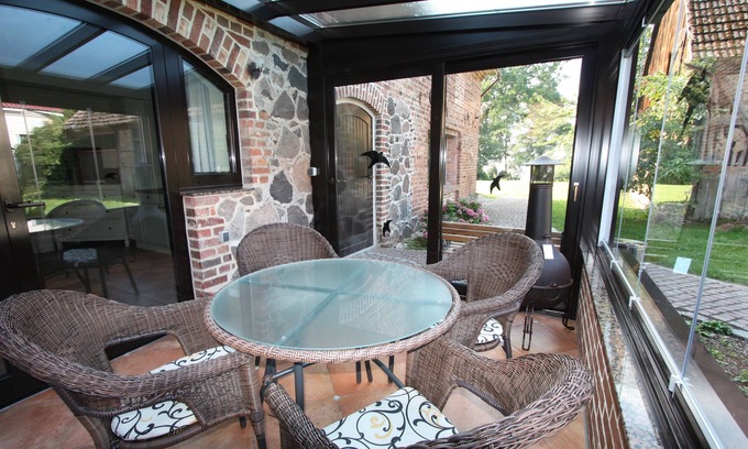 Bad Saarow Apartamento | Casita con jardín de invierno y vista al lago y al patio - Ferienhof Löschebrand