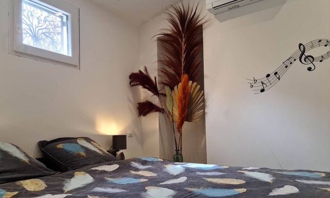 Trets Apartamento | Maisonnette 40 m2 with terrace swimming pool view Ste Victoire parking