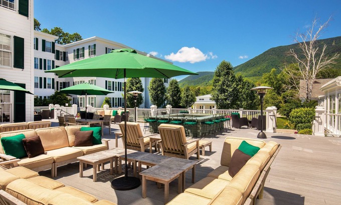 Manchester Apartamento | Majestic Equinox | King Room + Mountain View