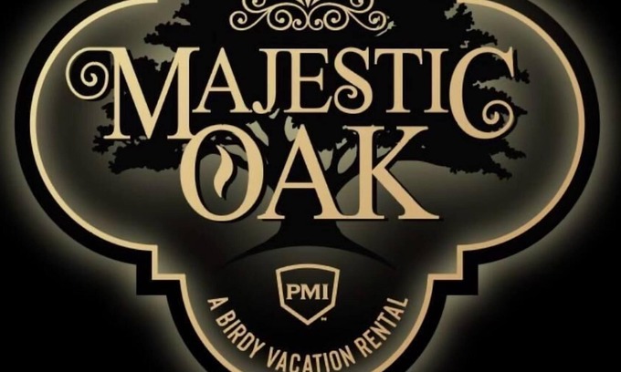 Cross Mountain Casa | Majestic Oak - A Birdy Vacation Rental