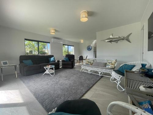 Whitianga Casa | Make memories at Cook Drive