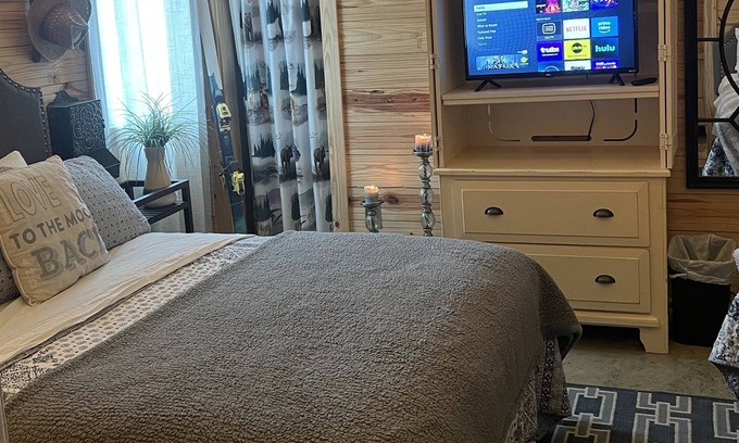 Logan Casa | Making Waves at Lewis-Smith Lake in Arley, AL