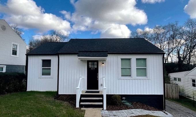 Downtown Knoxville Casa | Mall St · Cozy Haven In The City W/Deck <5 min to DT Knox