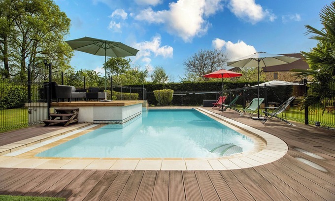 Saint-Julien-de-Lampon Casa | Maloan – Casa Climatizada con Piscina Privada & Cocina Exterior en Dordoña