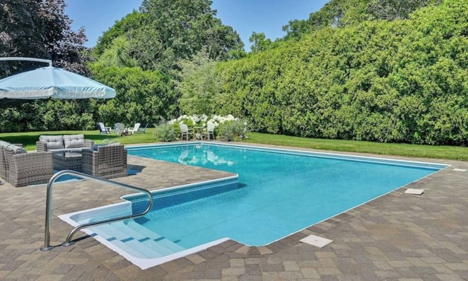 East Moriches Casa | Mamma Mia Getaway