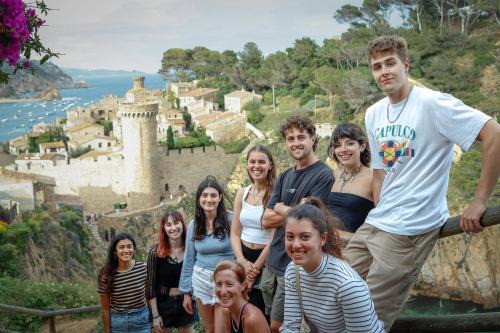 Tossa de Mar Hostal | Mana Mana Youth Hostel