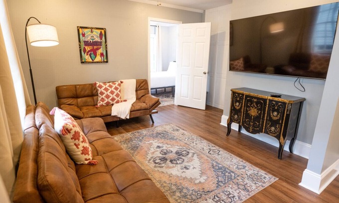 Saint Roch Casa | Mandeville Creole Cottage Historic Getaways lower