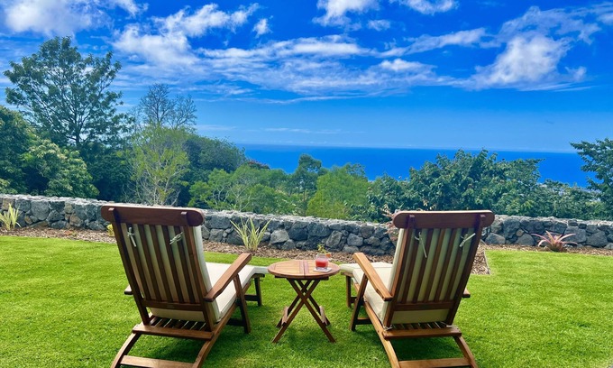 Kailua-Kona Cama Y Desayuno | Mango Sunset Bed and Breakfast