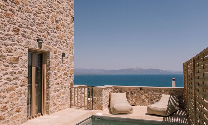 Gythio Casa | Mani Luxury Suites