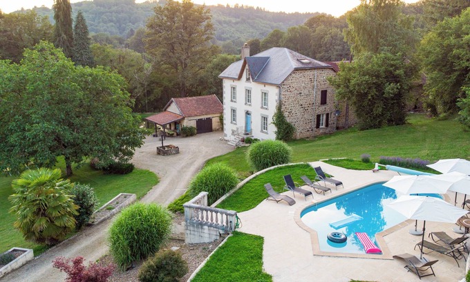 Saint-Moreil Villa | Manoir 4 * con piscina privada (pescado) en el lago por aproximadamente 4 hectáreas de parque y jardín