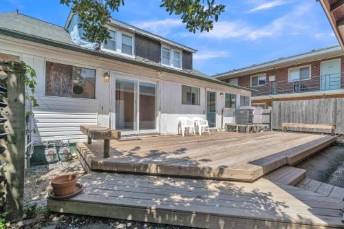 Willoughby Spit Casa | Manor and Mutts #2 cottage