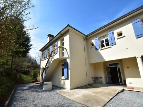 Cuzy Casa | Mansion in Cuzy with Shared Pool