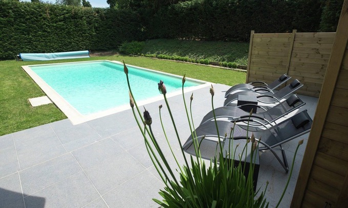 Hastiere Villa | Mansión junto al Mosa, Namur