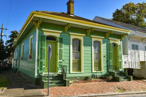 Seventh Ward Casa | Marais Victorian - Steps to French Qtr