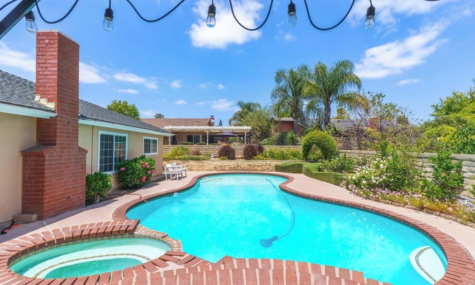 Fullerton Casa | @ Marbella Lane - Contemporary 4BR Charm w/ Pool