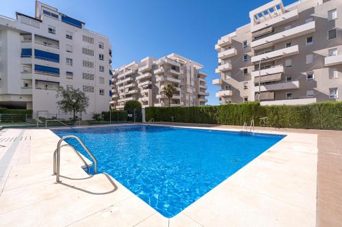 Nueva Andalucia Apartamento | Marbella Sleeps 8 Aircon Secure underground parking Ultra fast internet