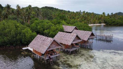 Pulau Fam Casa | Mares Homestay-Raja Ampat