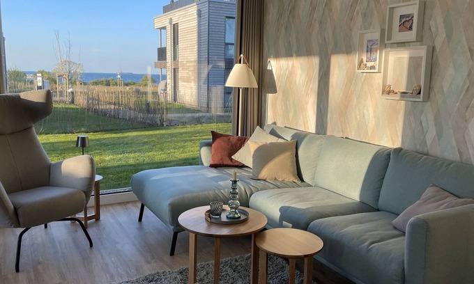 Marienleuchte Apartamento | Marienlücht - first floor. Sauna. Terrace. Sea view. Dogs allowed.