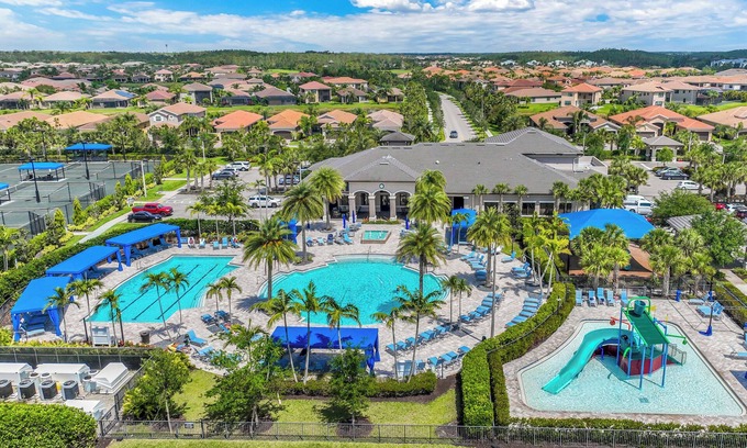 Arborwood Casa | Marina Bay at Fort Myers - A luxury vacation Home, Near Jet Blue Park