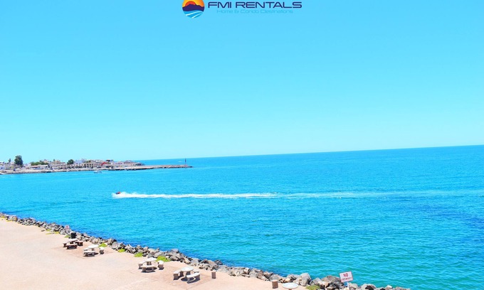 Bella Vista Condominio | Marina Pinacate B-307 (2 habitaciones / 2 baños) Por FMI Rentals.