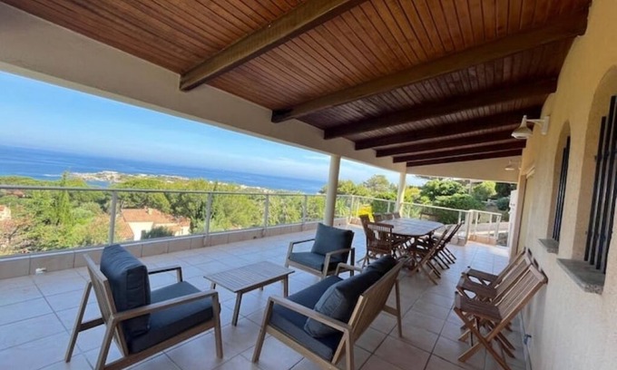 Marine de Davia Casa | Marine de Davia - Sleeps 12