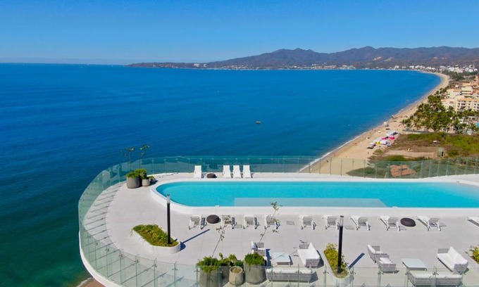 Flamingos Apartamento | Marítima Playa Beach front Condo with great views