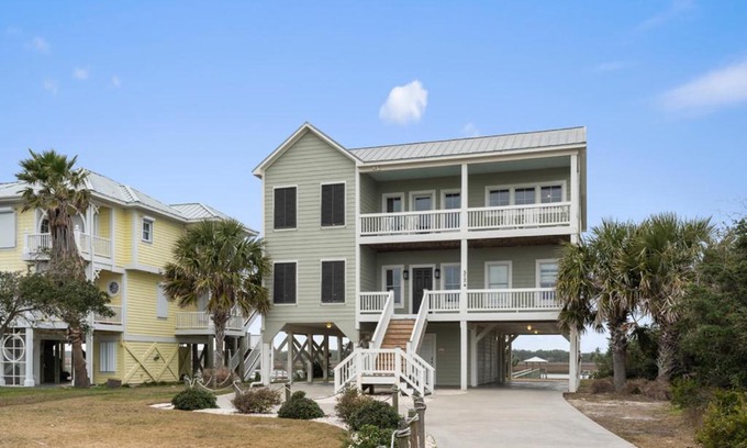 Oak Island Casa | Marsh Madness by Oak Island Accommodations