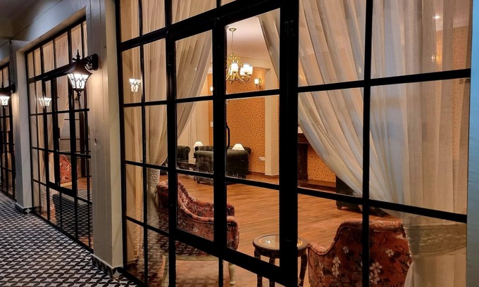 Lansdowne Hotel | Marten's Wilderness Retreat