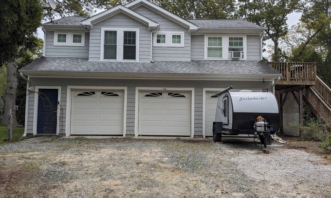Oak Bluffs Apartamento | Martha’s Vineyard 15 minute walk to Oak Bluffs Beach and Town