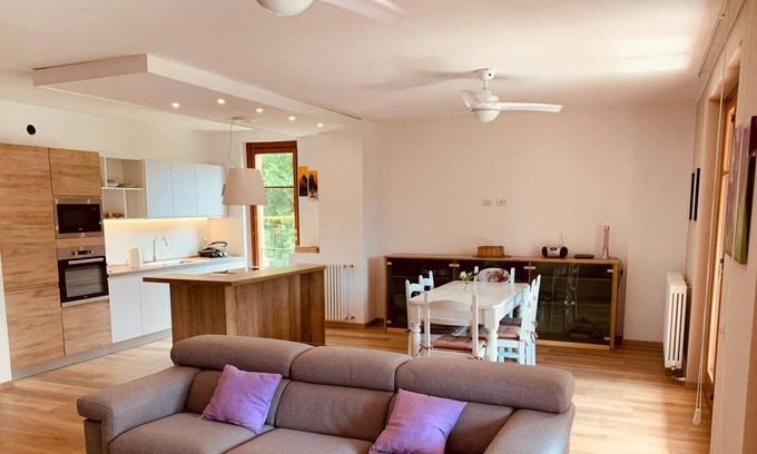 Gonte Apartamento | Martin apartment with pool in Oggebbio
