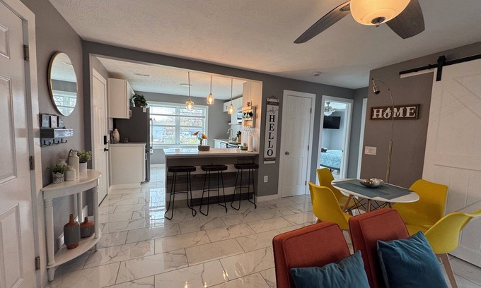 Lorain Apartamento | Marvelous 2-bedroom apartment with AC in Lorain