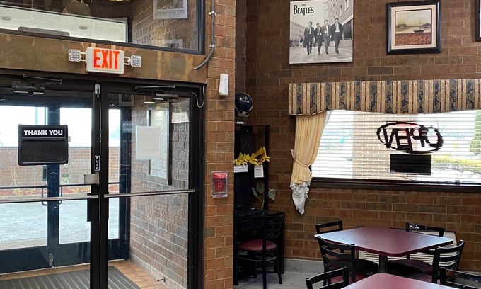 Southfield Hotel | Marvin's Garden Inn