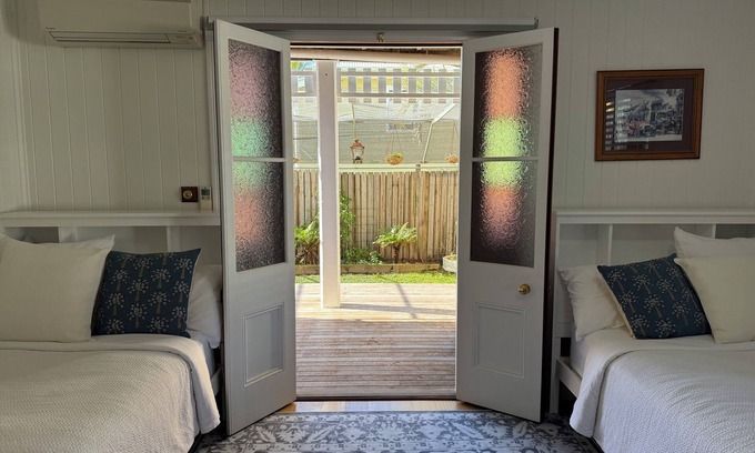 Maryborough Casa | Mary River House in beautiful historic Maryborough. Family and pet-friendly.