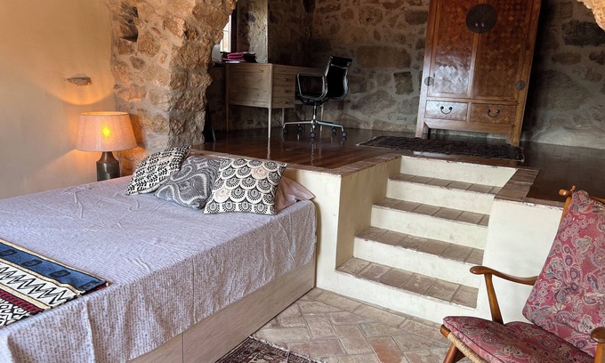 Darnius Cama Y Desayuno | Mas Ambras charming 1-bedroom bed & breakfast in Agullana that sleeps 2 adults