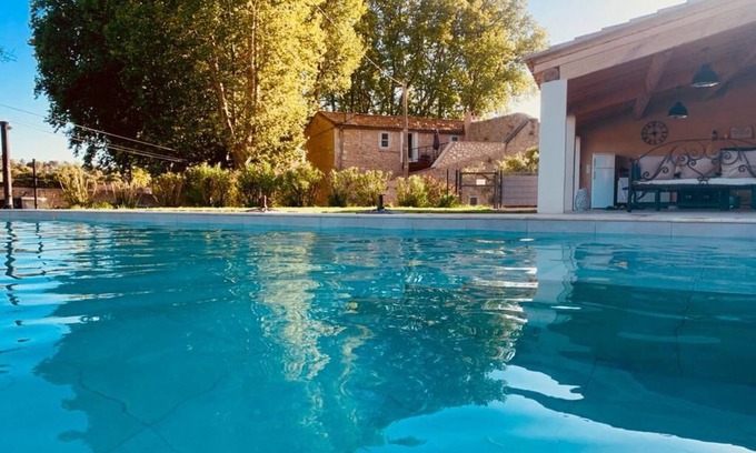 Maussane-les-Alpilles Apartamento | Mas Saint Roman en los Alpilles La Berrugueto