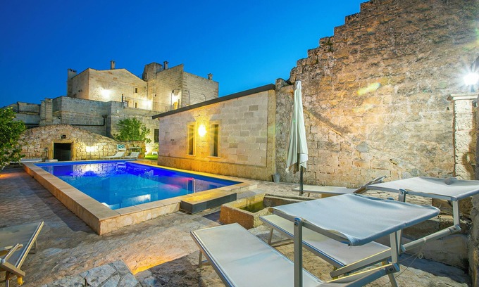 Villa Castelli Casa | Masseria Antoglia Pesco Superior Room, Villa Castelli, Italy