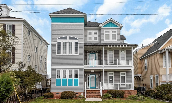 East Ocean View Casa | Massive 5BR Escape Ideal for Groups of 10!