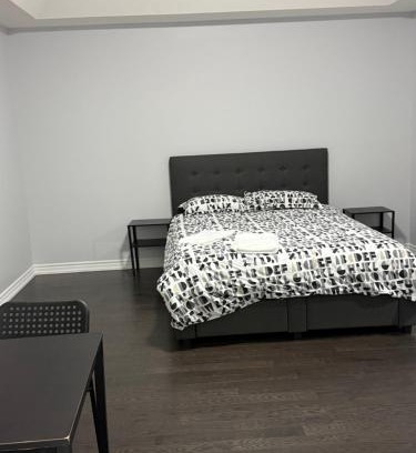 Whitby Casa | masters bet room