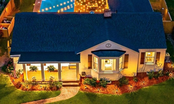 Harrisburg Casa | Masters Rental with Pool!!