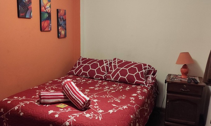 Sucre Apartamento | Habitacion Matrimonial baño privado fuera de la habitacion