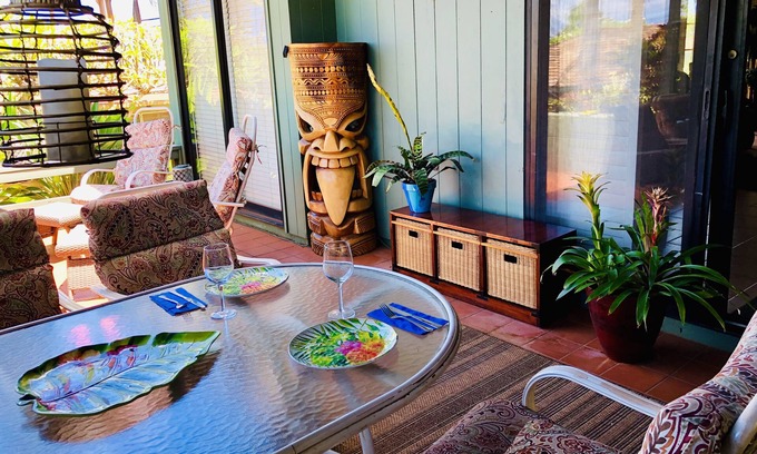 Kaanapali Cabaña | El increíble estilo hawaiano de 3 camas ubicado en la calle de Kahekili Beach Park