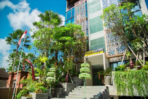 Pengosekan Hotel | MaxOneHotels at Ubud - CHSE Certified