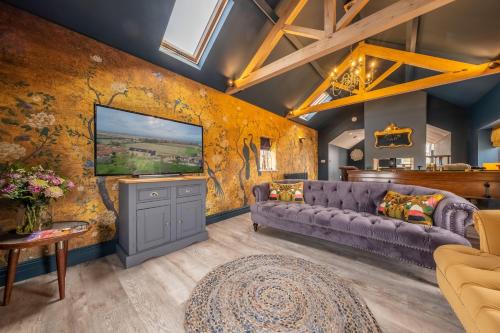Titchwell Casa | May Cottage & In Focus