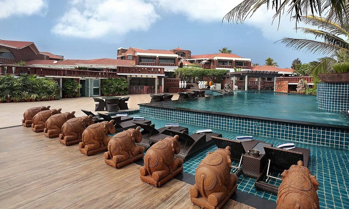 Puri Hotel | MAYFAIR Heritage, Puri