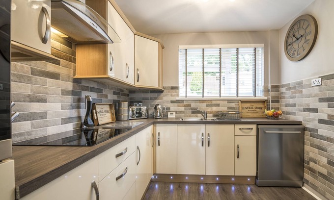 Tenby Casa | Mayfield House - 4 Bedroom House - Tenby